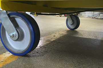 XT3781 Deadman Brake Cart Ergo-Glide Wheels